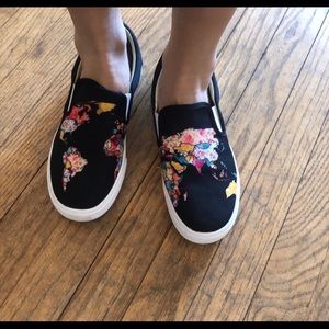 Bucketfeet World Map Black Canvas Low Top Size 7